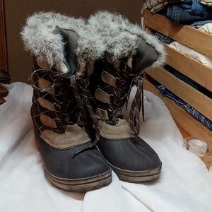 Polar edge women's fur winter boots size 8